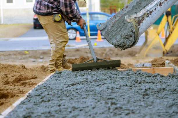 Best Best Concrete Contractor  in Gallatin, MO